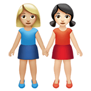 👩🏼‍🤝‍👩🏻 Emoji händchenhaltende Frauen: mittelhelle Hautfarbe, helle Hautfarbe Apple iOS 14.2.