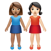 👩🏽‍🤝‍👩🏻 Emoji Duas Mulheres De Mãos Dadas: Pele Morena E Pele Clara na Apple iOS 14.2.