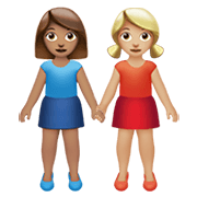 Emoji 👩🏽‍🤝‍👩🏼 Due Donne Che Si Tengono Per Mano: Carnagione Olivastra E Carnagione Abbastanza Chiara su Apple iOS 14.2.