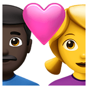 Emoji 👨🏿‍❤️‍👩 Coppia Con Cuore - Uomo: Carnagione Scura, Donna su Apple iOS 14.5.