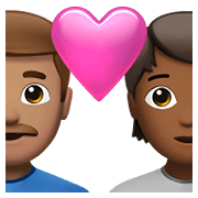 👨🏽‍❤️‍🧑🏾 Emoji Casal Apaixonado: Homem, Pessoa, Pele Morena, Pele Morena Escura na Apple iOS 14.5.