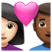 Emoji 👩🏻‍❤️‍👨🏾 Coppia Con Cuore - Donna: Carnagione Chiara, Uomo: Carnagione Abbastanza Scura su Apple iOS 14.5.