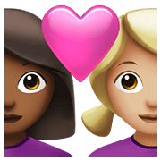 👩🏾‍❤️‍👩🏼 Emoji Liebespaar - Frau: mitteldunkle Hautfarbe, Frau: mittelhelle Hautfarbe Apple iOS 14.5.