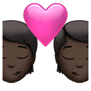 💏🏿 Emoji sich küssendes Paar, dunkle Hautfarbe Apple iOS 14.5.