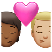 Emoji 🧑🏾‍❤️‍💋‍👨🏼 Bacio Tra Coppia: persona, uomo, Carnagione Abbastanza Scura, Carnagione Abbastanza Chiara su Apple iOS 14.5.
