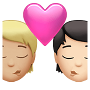 Emoji 🧑🏼‍❤️‍💋‍🧑🏻 Bacio Tra Coppia: persona, persona, Carnagione Abbastanza Chiara, Carnagione Chiara su Apple iOS 14.5.