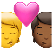 Emoji 🧑‍❤️‍💋‍🧑🏾 Bacio Tra Coppia: persona, persona, Nessun tono della pelle, Carnagione Abbastanza Scura su Apple iOS 14.5.