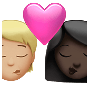 🧑🏼‍❤️‍💋‍👩🏿 Emoji Beijo: Pessoa, Mulher, Pele Morena Clara, Pele Escura na Apple iOS 14.5.