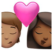 Emoji 🧑🏽‍❤️‍💋‍👩🏾 Bacio Tra Coppia: persona, Donna, Carnagione Olivastra, Carnagione Abbastanza Scura su Apple iOS 14.5.