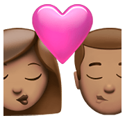 👩🏽‍❤️‍💋‍👨🏽 Emoji Beijo - Mulher: Pele Morena, Homem: Pele Morena na Apple iOS 14.5.