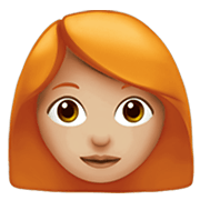👩🏼‍🦰 Emoji Frau: mittelhelle Hautfarbe, rotes Haar Apple iOS 14.5.