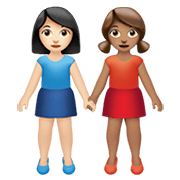 👩🏻‍🤝‍👩🏽 Emoji Duas Mulheres De Mãos Dadas: Pele Clara E Pele Morena na Apple iOS 14.5.