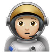 🧑🏼‍🚀 Emoji Astronauta: Pele Morena Clara na Apple iOS 15.4.