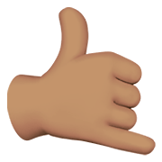 🤙🏽 Emoji ruf-mich-an-Handzeichen: mittlere Hautfarbe Apple iOS 15.4.
