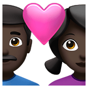 Emoji 👨🏿‍❤️‍👩🏿 Coppia Con Cuore - Uomo: Carnagione Scura, Donna: Carnagione Scura su Apple iOS 15.4.