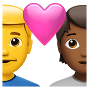 👨‍❤️‍🧑🏾 Emoji Liebespaar: Mannn, Person, Kein Hautton, mitteldunkle Hautfarbe Apple iOS 15.4.