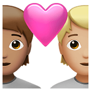 🧑🏽‍❤️‍🧑🏼 Emoji Casal Apaixonado: Pessoa, Pessoa, Pele Morena, Pele Morena Clara na Apple iOS 15.4.