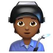🧑🏾‍🏭 Emoji Fabrikarbeiter(in): mitteldunkle Hautfarbe Apple iOS 15.4.