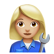 Emoji 👩🏼‍🔧 Meccanico Donna: Carnagione Abbastanza Chiara su Apple iOS 15.4.