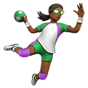 🤾🏾‍♀️ Emoji Handballspielerin: mitteldunkle Hautfarbe Apple iOS 15.4.