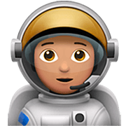 🧑🏽‍🚀 Emoji Astronaut(in): mittlere Hautfarbe Apple iOS 16.4.