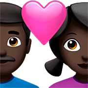 Emoji 👨🏿‍❤️‍👩🏿 Coppia Con Cuore - Uomo: Carnagione Scura, Donna: Carnagione Scura su Apple iOS 16.4.