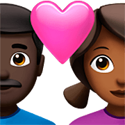 👨🏿‍❤️‍👩🏾 Emoji Pareja Enamorada - Hombre: Tono De Piel Oscuro, Mujer: Tono De Piel Oscuro Medio en Apple iOS 16.4.