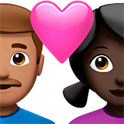 👨🏽‍❤️‍👩🏿 Emoji Pareja Enamorada - Hombre: Tono De Piel Medio, Mujer: Tono De Piel Oscuro en Apple iOS 16.4.