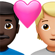 👨🏿‍❤️‍🧑🏼 Emoji Liebespaar: Mannn, Person, dunkle Hautfarbe, mittelhelle Hautfarbe Apple iOS 16.4.