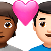 🧑🏾‍❤️‍👨🏻 Emoji Casal Apaixonado: Pessoa, Homem, Pele Morena Escura, Pele Clara na Apple iOS 16.4.