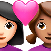 Emoji 👩🏻‍❤️‍👩🏽 Coppia Con Cuore - Donna: Carnagione Chiara, Donna: Carnagione Abbastanza Chiara su Apple iOS 16.4.