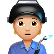 Emoji 🧑🏼‍🏭 Persona Che Lavora In Fabbrica: Carnagione Abbastanza Chiara su Apple iOS 16.4.