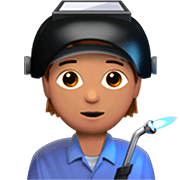 Emoji 🧑🏽‍🏭 Persona Che Lavora In Fabbrica: Carnagione Olivastra su Apple iOS 16.4.