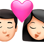 Emoji 👨🏻‍❤️‍💋‍👩🏻 Bacio Tra Coppia - Uomo: Carnagione Chiara, Donna: Carnagione Chiara su Apple iOS 16.4.