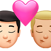 👨🏻‍❤️‍💋‍👨🏼 Emoji sich küssendes Paar - Mann: helle Hautfarbe, Mann: mittelhelle Hautfarbe Apple iOS 16.4.