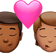 👨🏾‍❤️‍💋‍🧑🏽 Emoji Beso: Hombre, Persona, Tono De Piel Oscuro Medio, Tono De Piel Medio en Apple iOS 16.4.