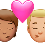 🧑🏽‍❤️‍💋‍👨🏼 Emoji Beso: Persona, Hombre, Tono De Piel Medio, Tono De Piel Claro Medio en Apple iOS 16.4.