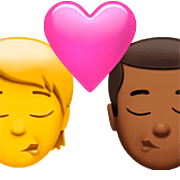 🧑‍❤️‍💋‍👨🏾 Emoji sich küssendes Paar: Person, Mannn, Kein Hautton, mitteldunkle Hautfarbe Apple iOS 16.4.