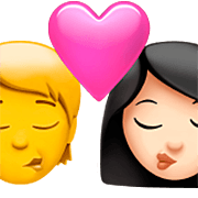 Emoji 🧑‍❤️‍💋‍👩🏻 Bacio Tra Coppia: persona, Donna, Nessun tono della pelle, Carnagione Chiara su Apple iOS 16.4.