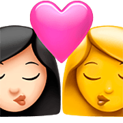 Emoji 👩🏻‍❤️‍💋‍👩 Bacio Tra Coppia - Donna: Carnagione Chiara, Donna su Apple iOS 16.4.