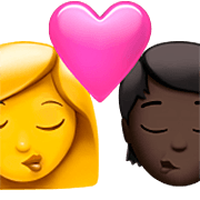 Emoji 👩‍❤️‍💋‍🧑🏿 Bacio Tra Coppia: Donna, persona, Nessun tono della pelle, Carnagione Scura su Apple iOS 16.4.