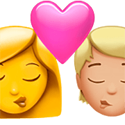 👩‍❤️‍💋‍🧑🏼 Emoji Beso: Mujer, Persona, Sin tono de piel, Tono De Piel Claro Medio en Apple iOS 16.4.