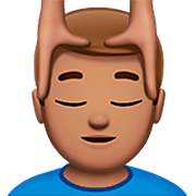 Emoji 💆🏽‍♂️ Uomo Che Riceve Un Massaggio: Carnagione Olivastra su Apple iOS 16.4.