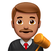 Emoji 👨🏽‍⚖️ Giudice Uomo: Carnagione Olivastra su Apple iOS 16.4.