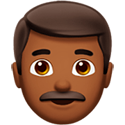 Emoji 👨🏾 Uomo: Carnagione Abbastanza Scura su Apple iOS 16.4.