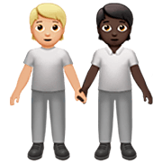 🧑🏼‍🤝‍🧑🏿 Emoji sich an den Händen haltende Personen: mittelhelle Hautfarbe, dunkle Hautfarbe Apple iOS 16.4.