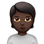 🙎🏿 Emoji schmollende Person: dunkle Hautfarbe Apple iOS 16.4.