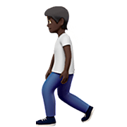 🚶🏿 Emoji Persona Caminando: Tono De Piel Oscuro en Apple iOS 16.4.