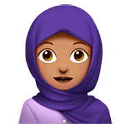 Emoji 🧕🏽 Donna Con Velo: Carnagione Olivastra su Apple iOS 16.4.