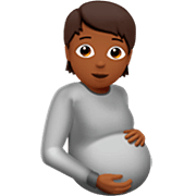 🫄🏾 Emoji Persona Embarazada: Tono De Piel Oscuro Medio en Apple iOS 16.4.
